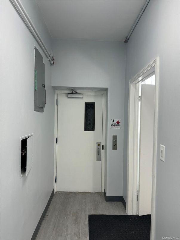 Elevator, Interior