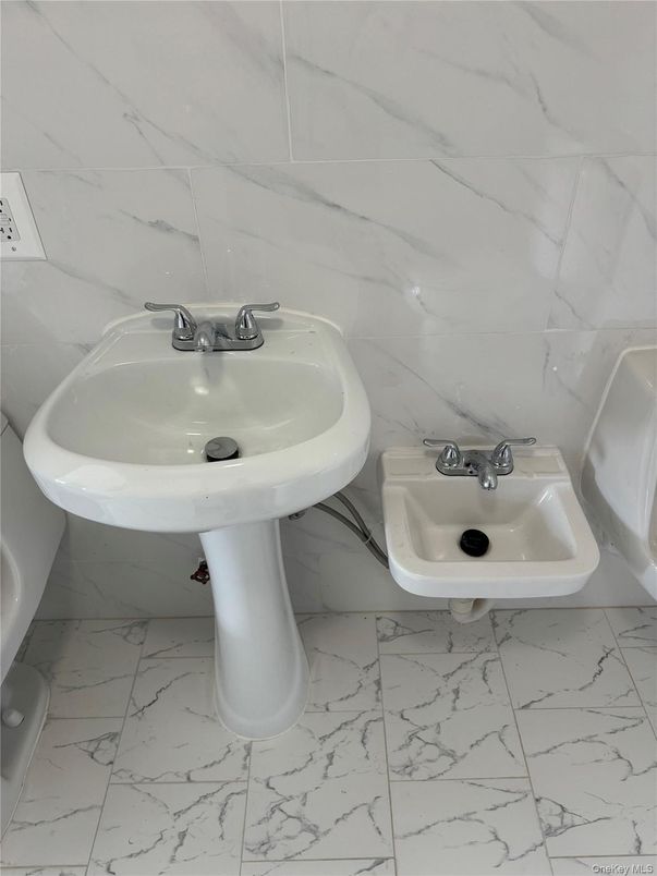 Bathroom, Interior, Marble, Marble Walls