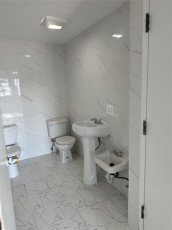 Bathroom, Interior, Marble, Marble Walls