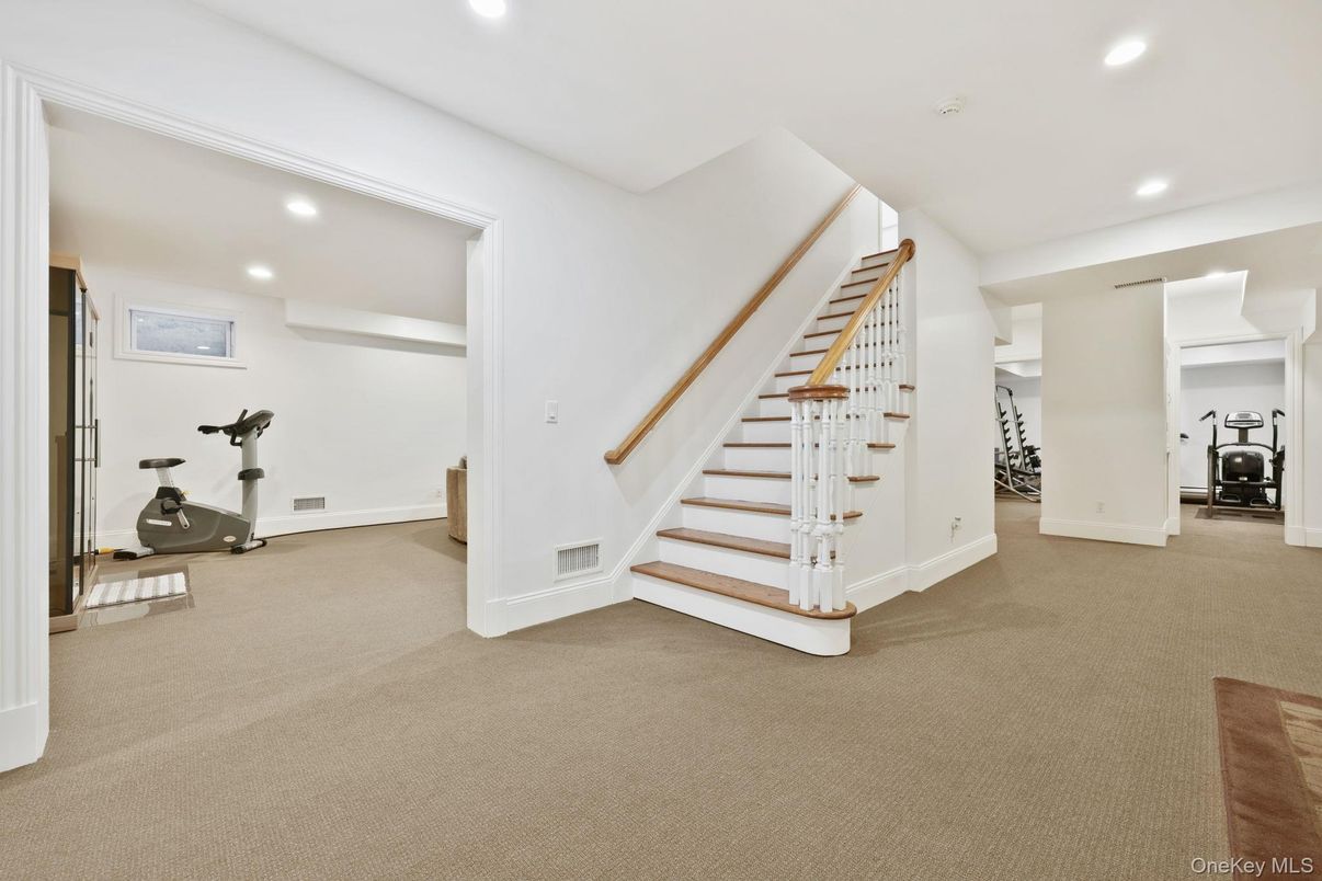 Fitness Equipment, Interior, Recessed Lighting