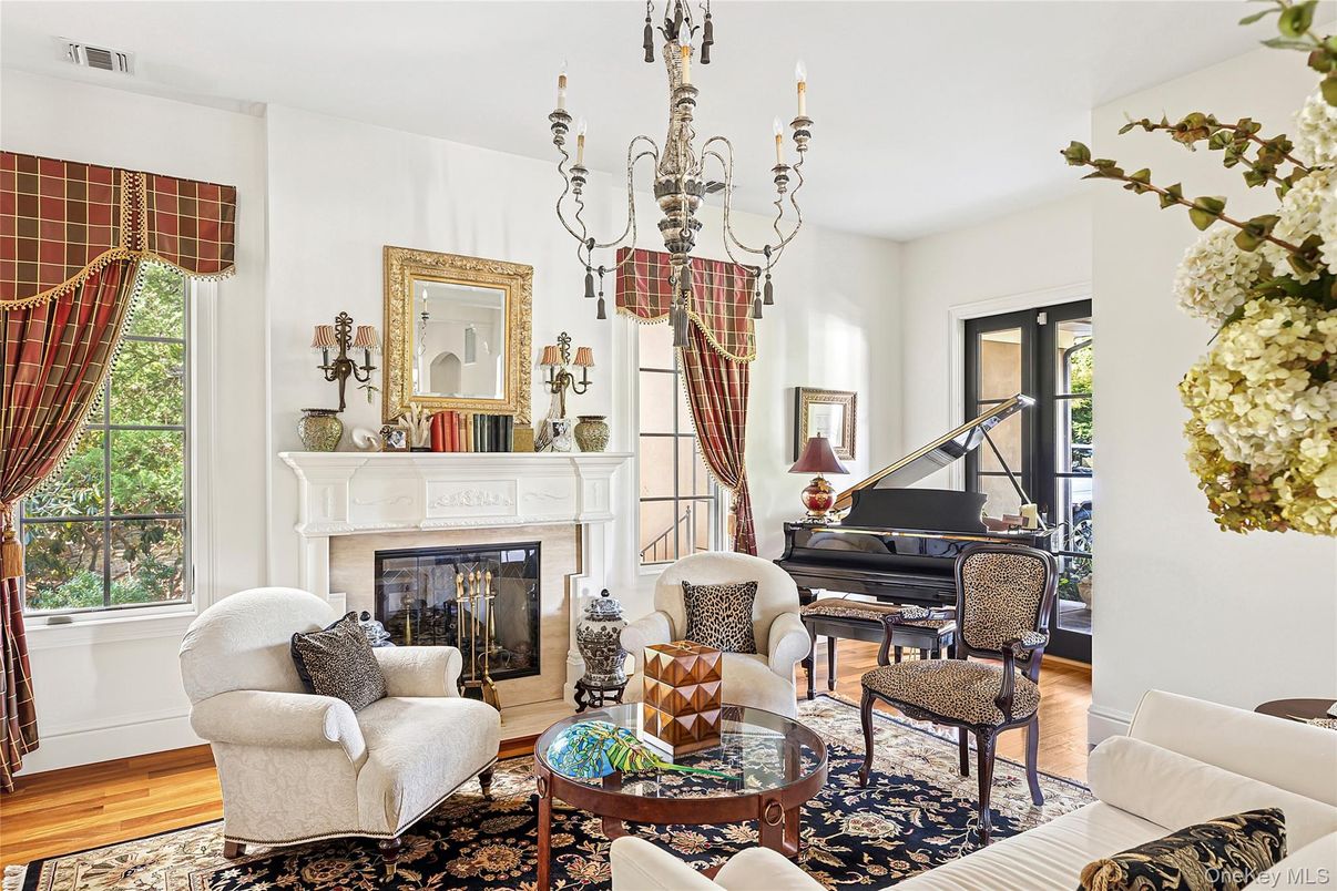 Chandelier, Fireplace, Interior, Living room, Piano, Wood Texture Flooring