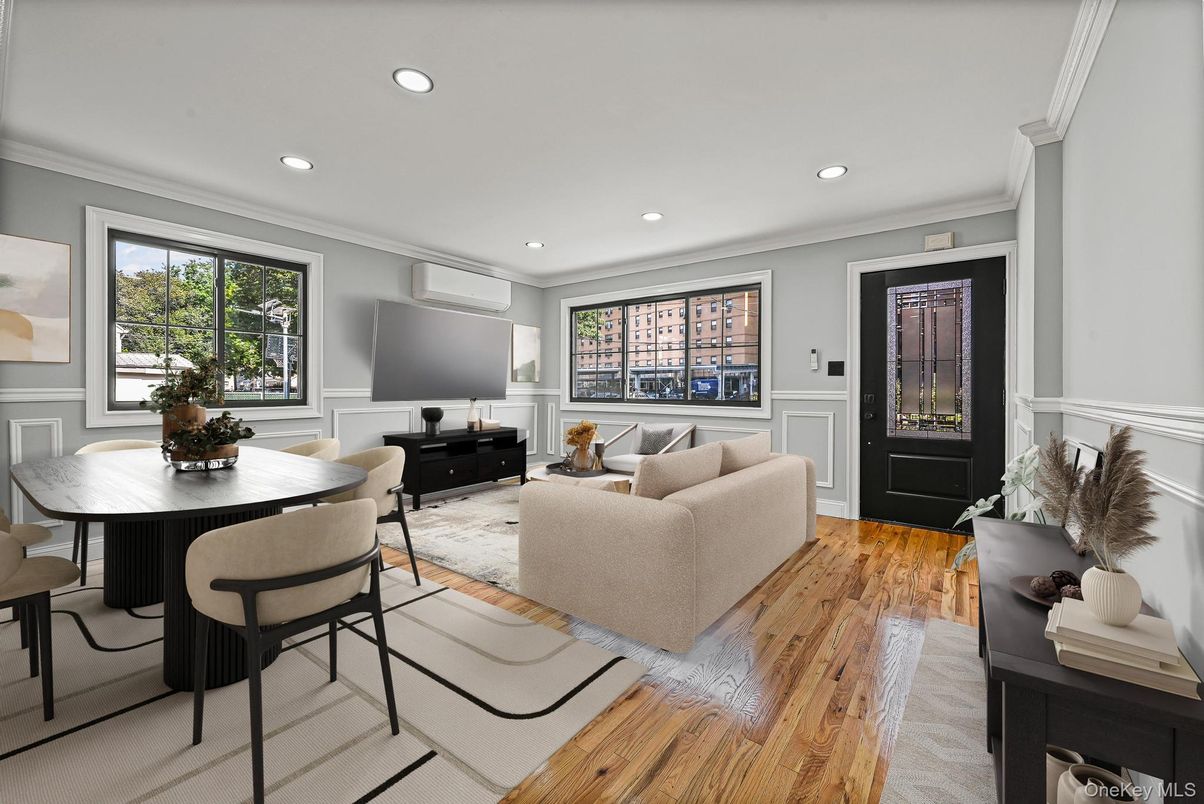 Dining room, Interior, Living room, Recessed Lighting, Wood Texture Flooring