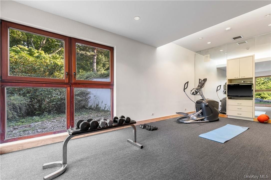 Fitness Equipment, Interior, Recessed Lighting