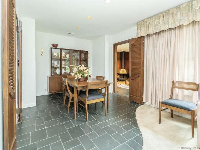 Dining room, Interior, Recessed Lighting