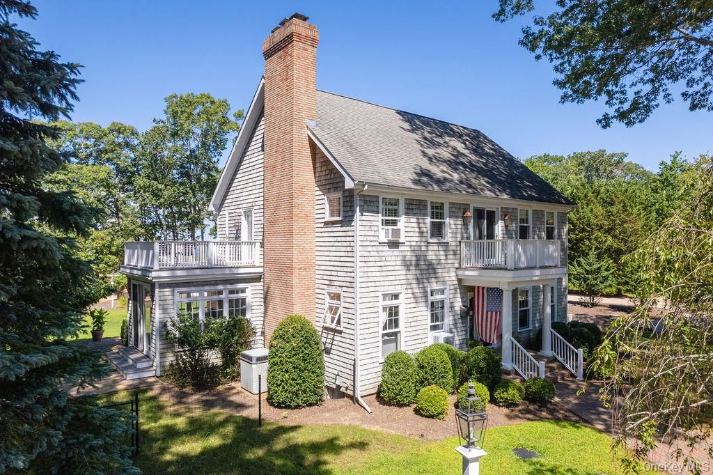 Backyard, Exterior, Facade, Brick Facade, Georgian