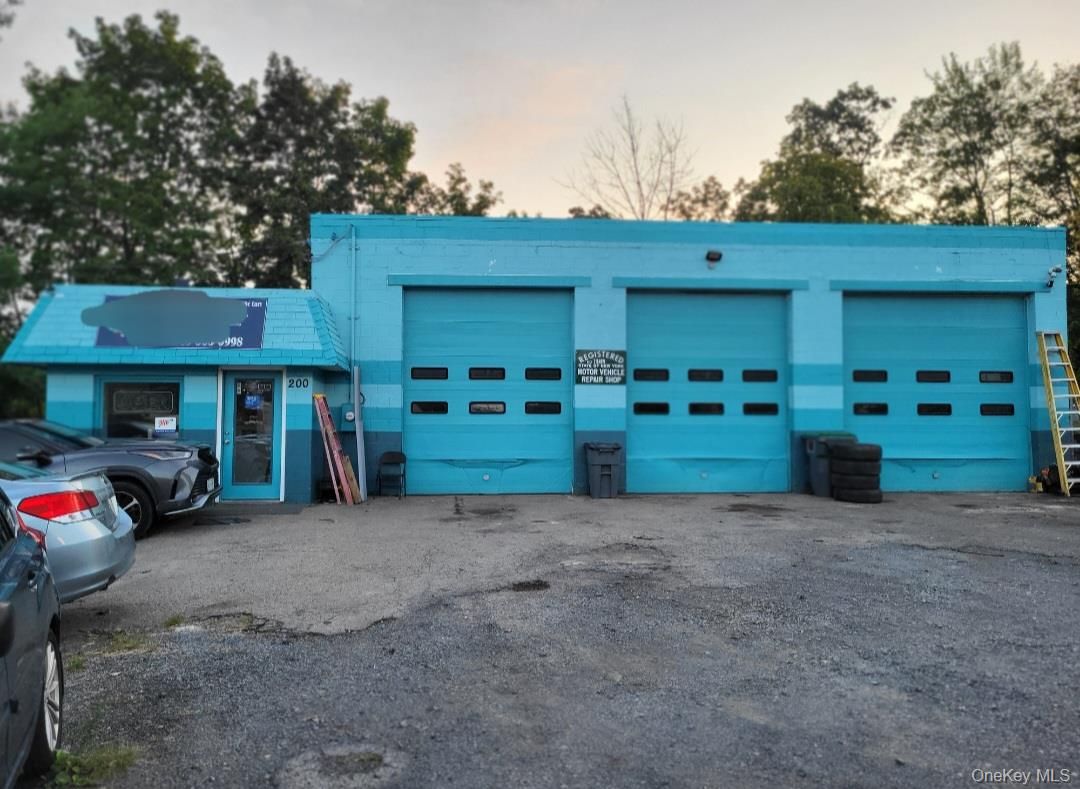 Detached Garage, Exterior