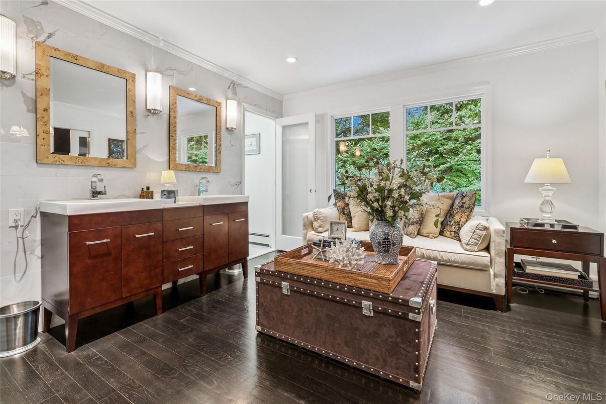 Bathroom, Dual Sink Vanities, Interior, Living room, Recessed Lighting, Wood Texture Flooring