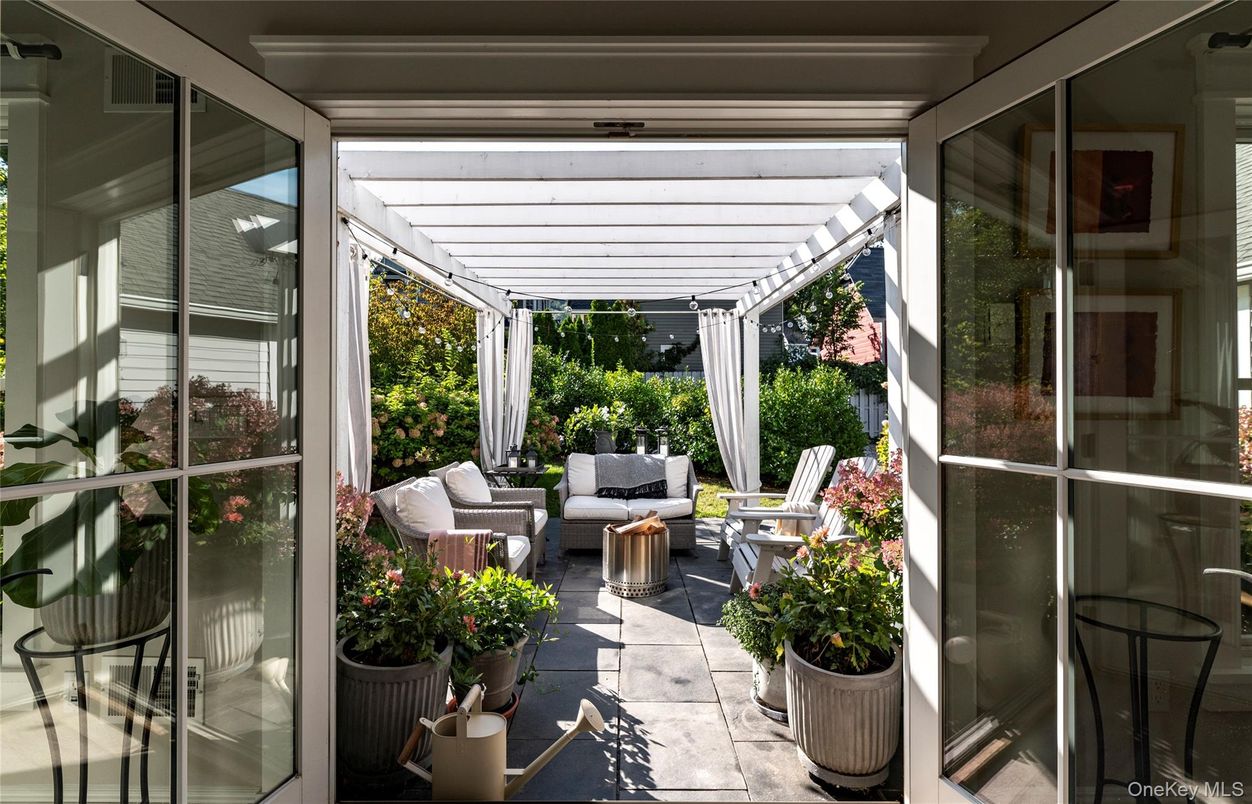 Exterior, Interior, Sun Room