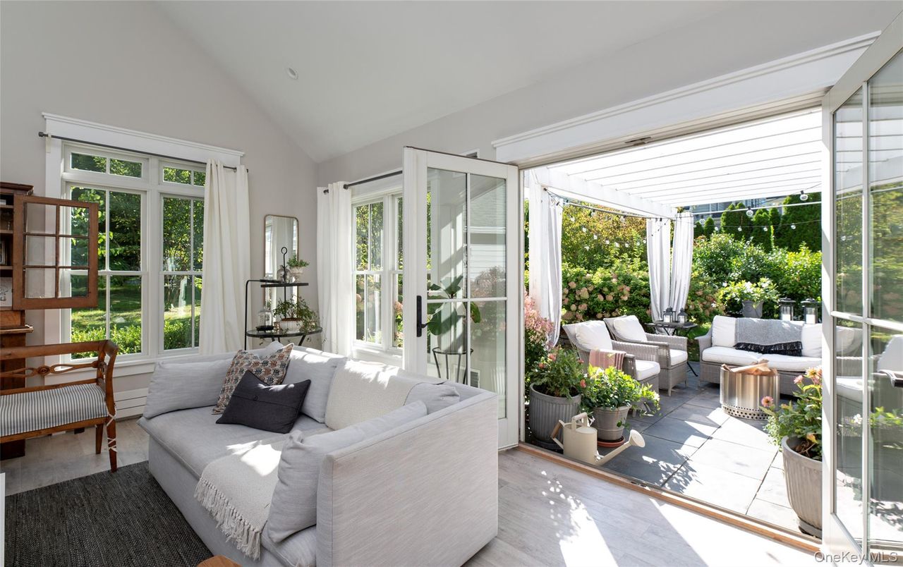 Interior, Living room, Sun Room