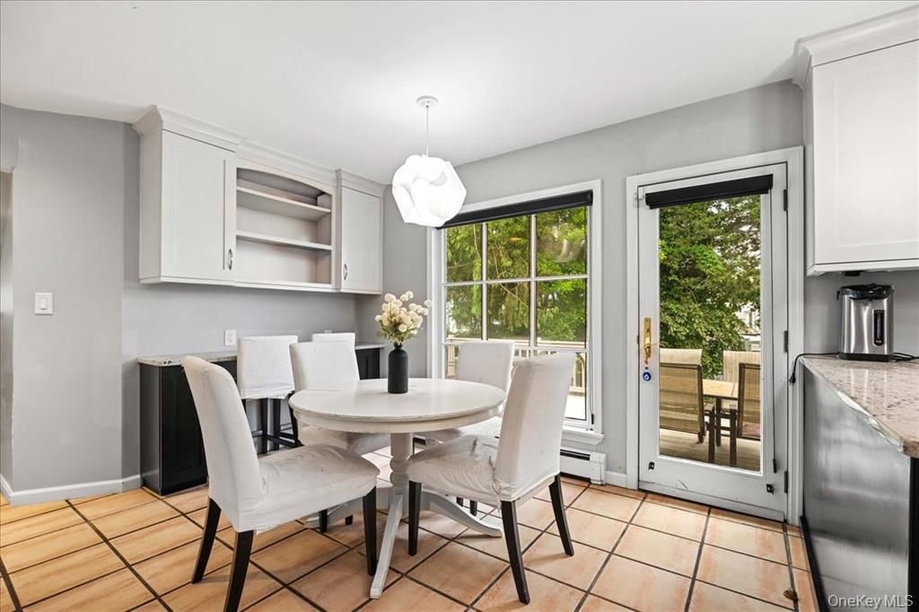 Dining room, Interior, Pendant Lights