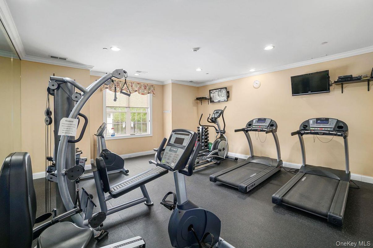 Fitness Equipment, Interior, Recessed Lighting