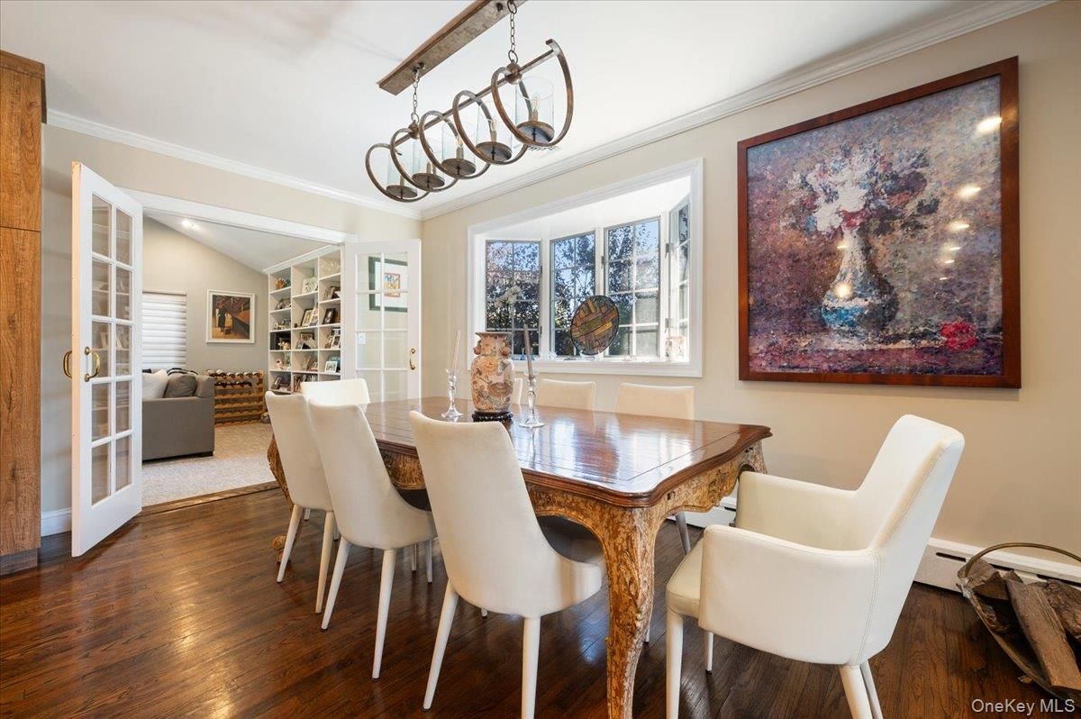 Chandelier, Dining room, Interior, Living room, Wood Texture Flooring