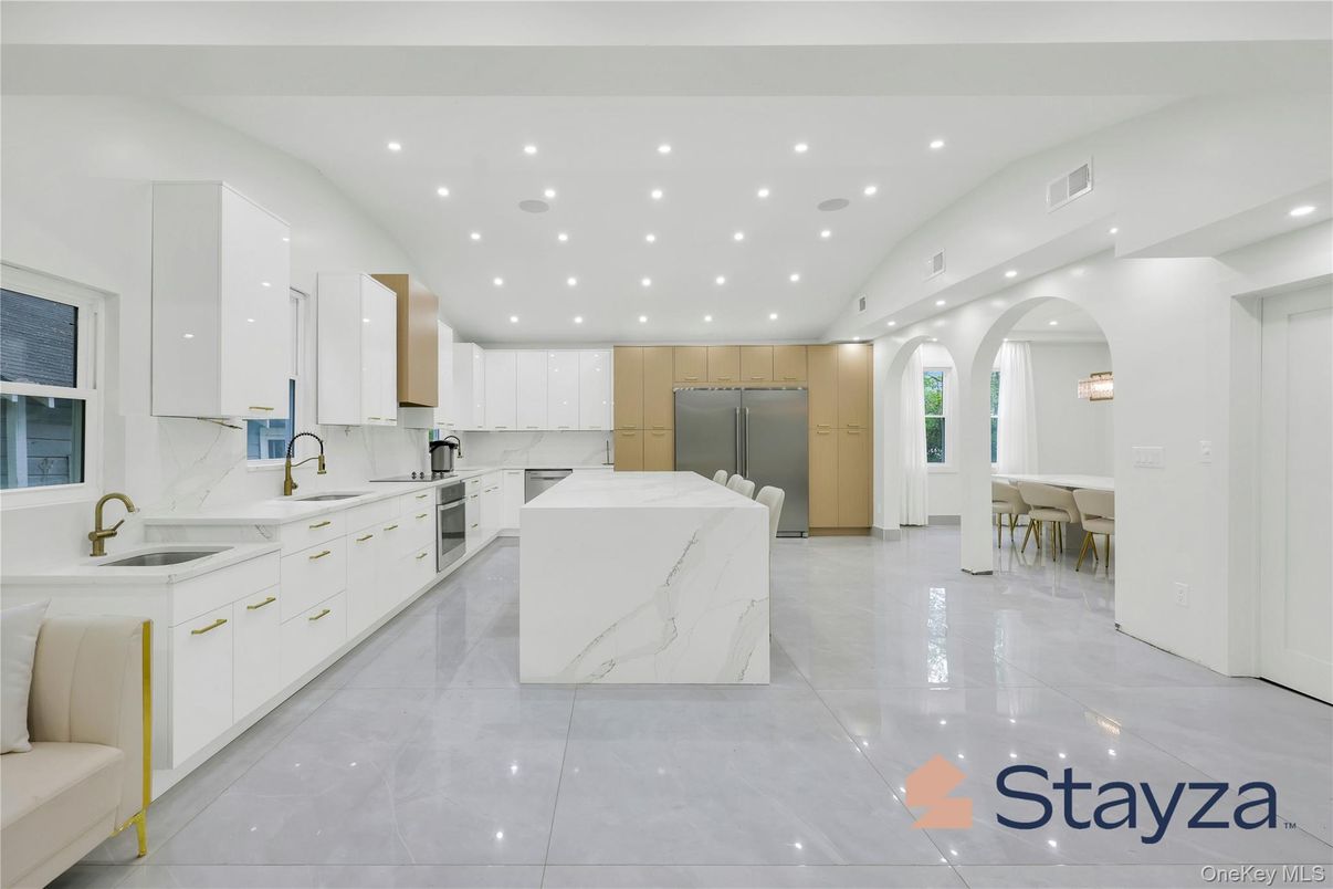 Dining room, Interior, Kitchen, Recessed Lighting