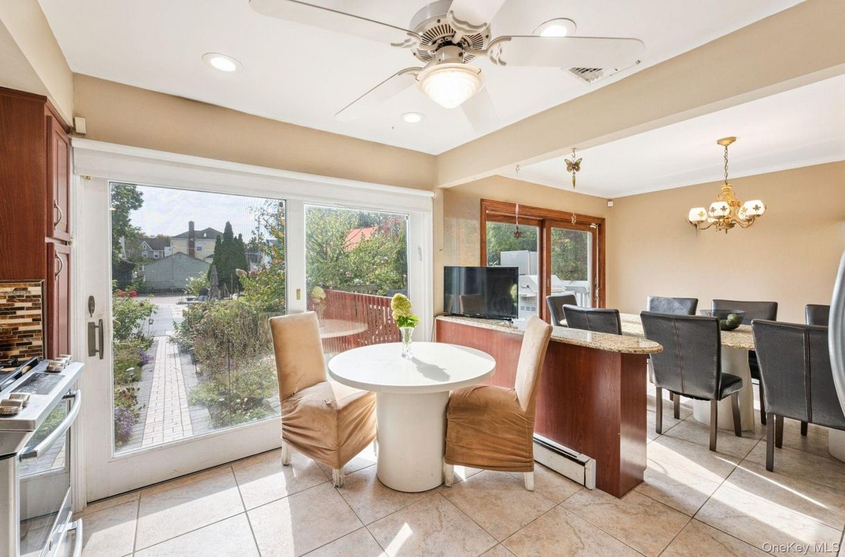 Chandelier, Dining room, Interior, Recessed Lighting
