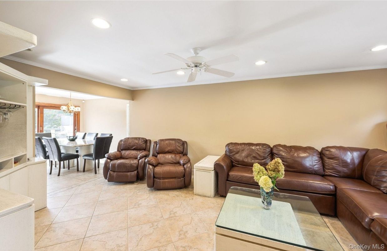 Chandelier, Dining room, Interior, Living room, Recessed Lighting