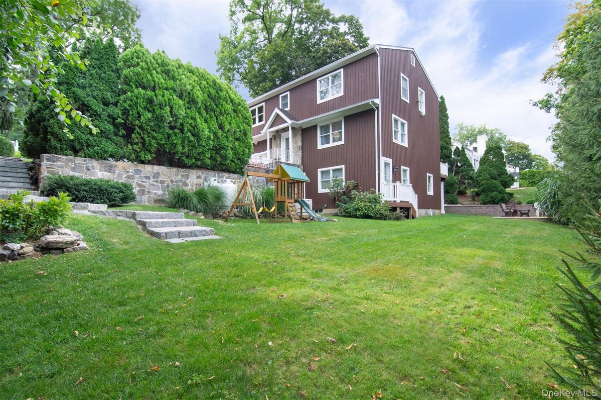 Backyard, Exterior, Playground
