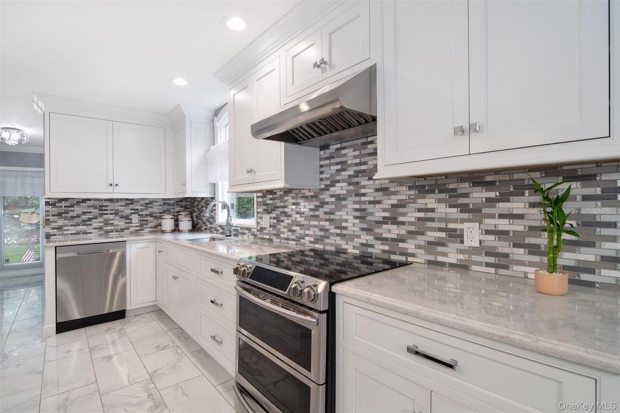 Interior, Kitchen, Marble, Recessed Lighting, Stainless Steel Appliances
