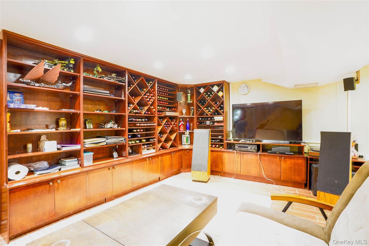 Interior, Wine Storage