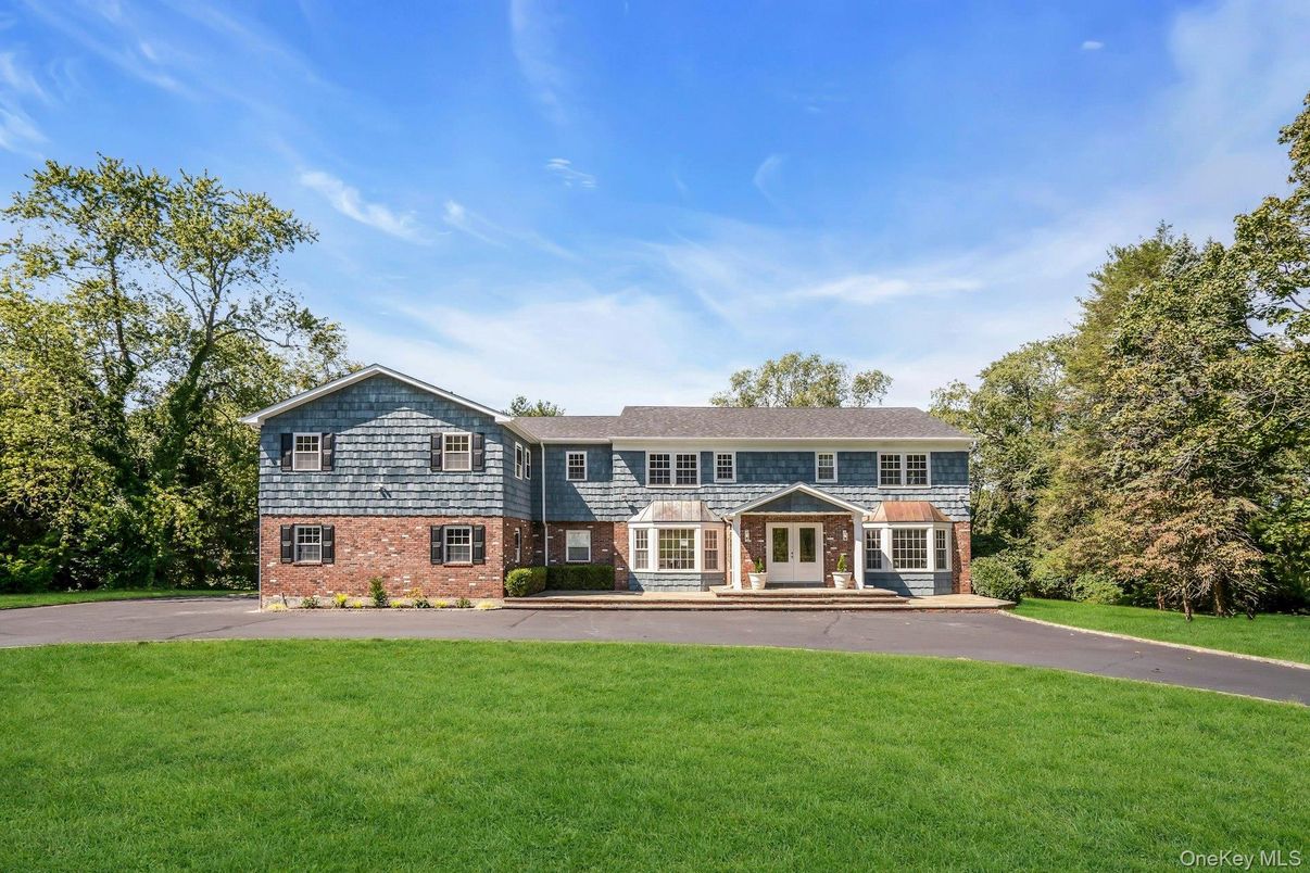 Backyard, Exterior, Facade, Brick Facade, Georgian