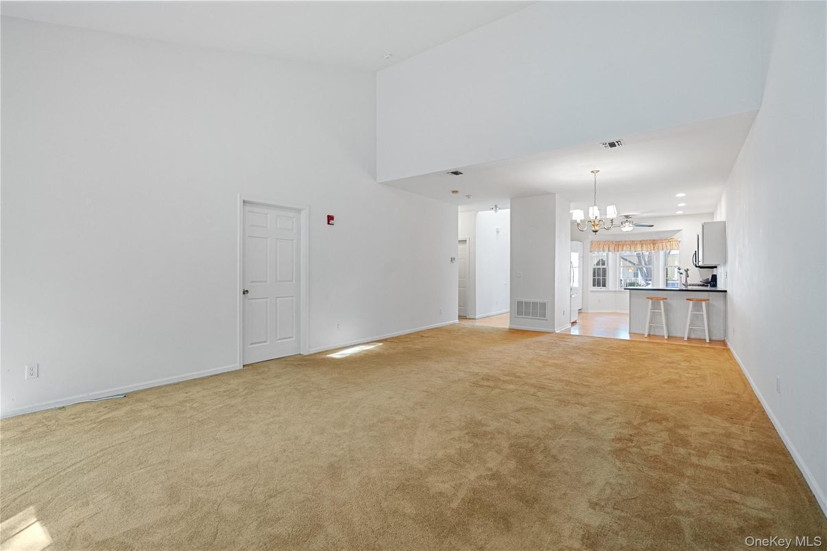 Chandelier, Empty room, Interior, Kitchen, Pendant Lights, Recessed Lighting