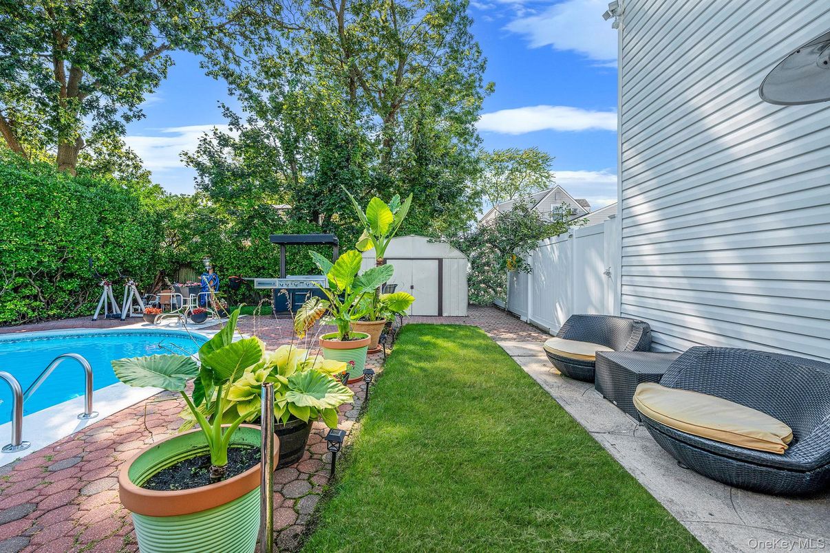 Backyard, Exterior, Pool