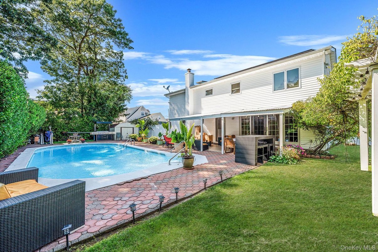 Backyard, Exterior, Pool