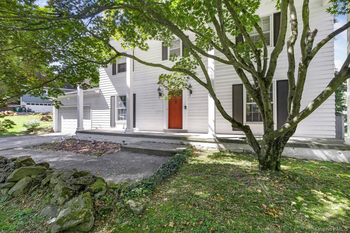 Exterior, Facade, None