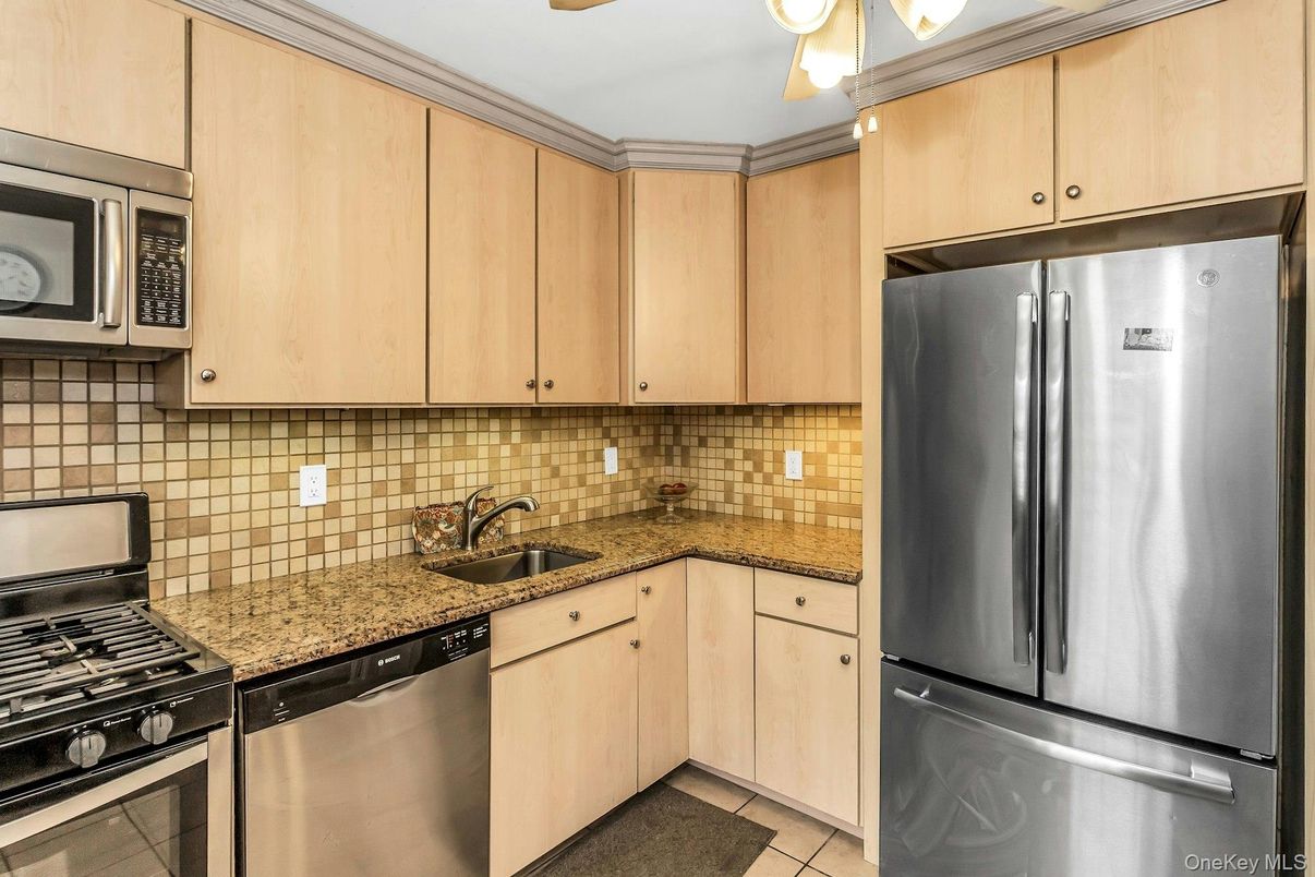 Interior, Kitchen, Stainless Steel Appliances
