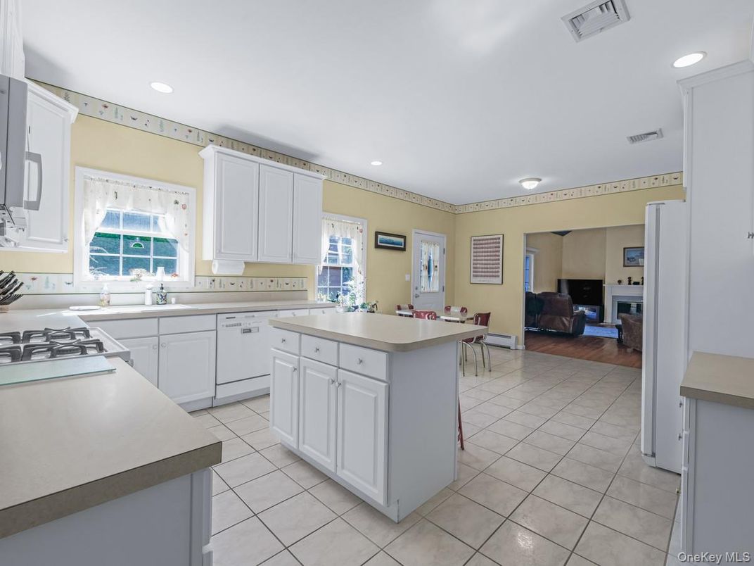 Fireplace, Interior, Kitchen, Living room, Recessed Lighting