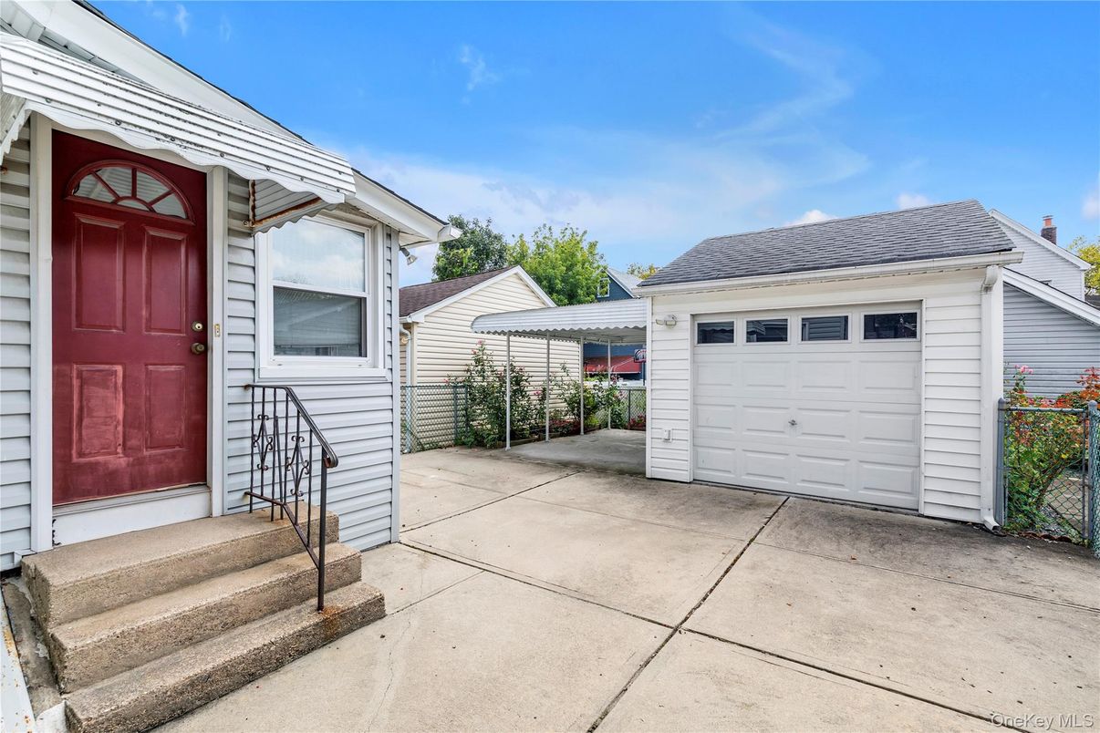 Detached Garage, Exterior