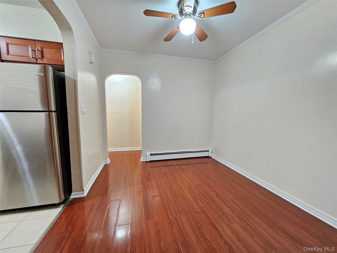 Empty room, Interior, Kitchen, Stainless Steel Appliances, Wood Texture Flooring