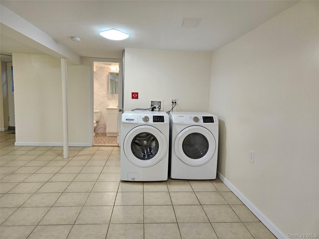 Interior, Washer