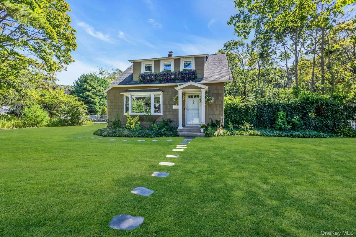 Backyard, Exterior, Facade, Georgian