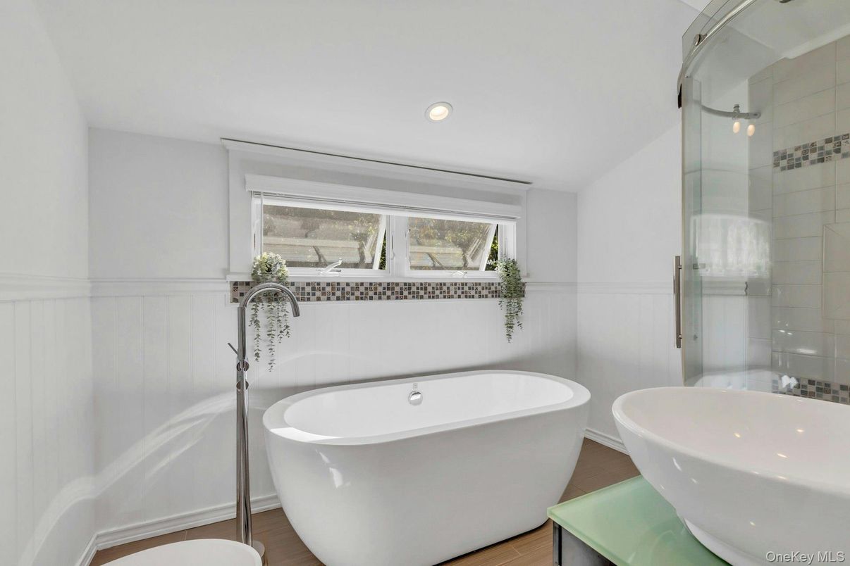 Bathroom, Free Standing Baths, Glass Shower, Interior, Recessed Lighting