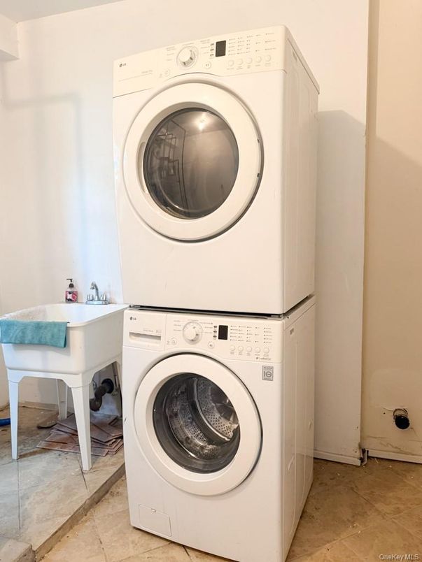 Interior, Utility Closets, Washer