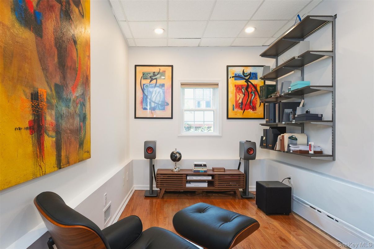 Home Office, Interior, Recessed Lighting, Wood Texture Flooring