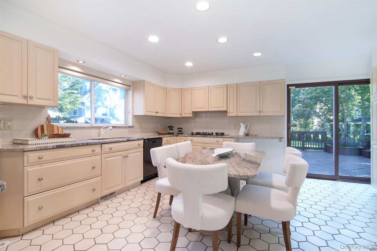 Interior, Kitchen, Recessed Lighting