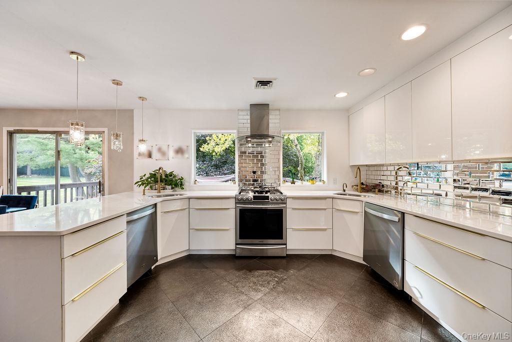 Interior, Kitchen, Pendant Lights, Recessed Lighting, Stainless Steel Appliances