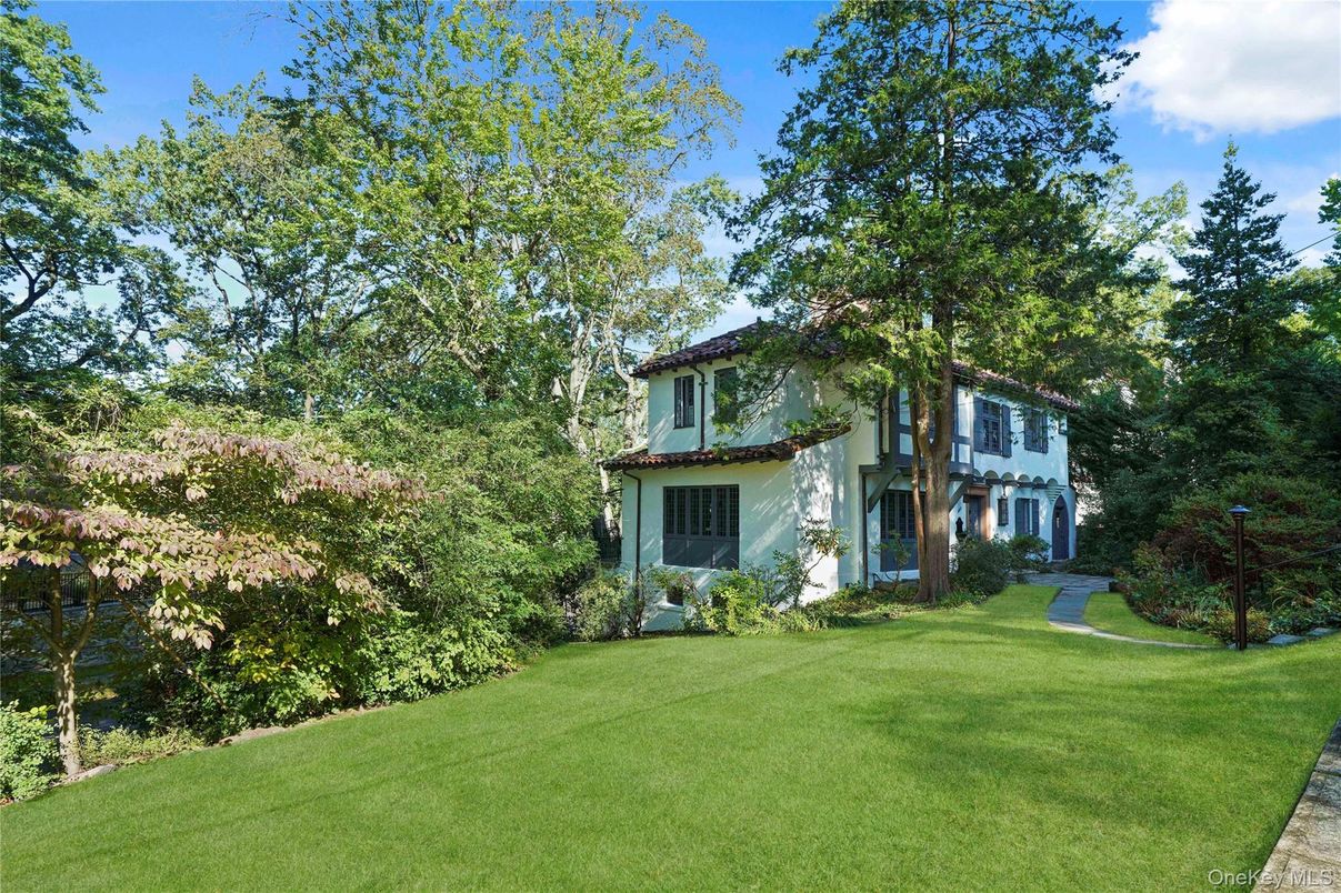 Backyard, Exterior, Facade, Spanish Mediterranean