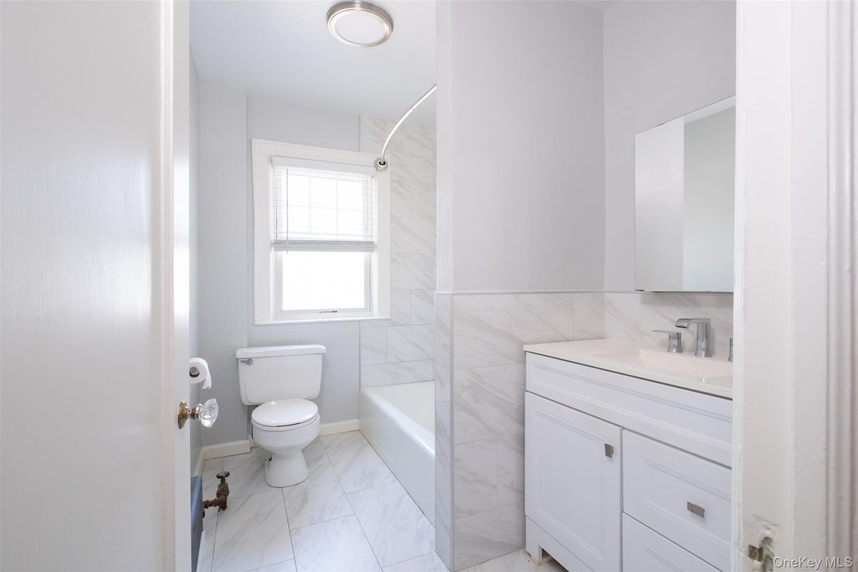 Bathroom, Interior, Marble, Marble Walls