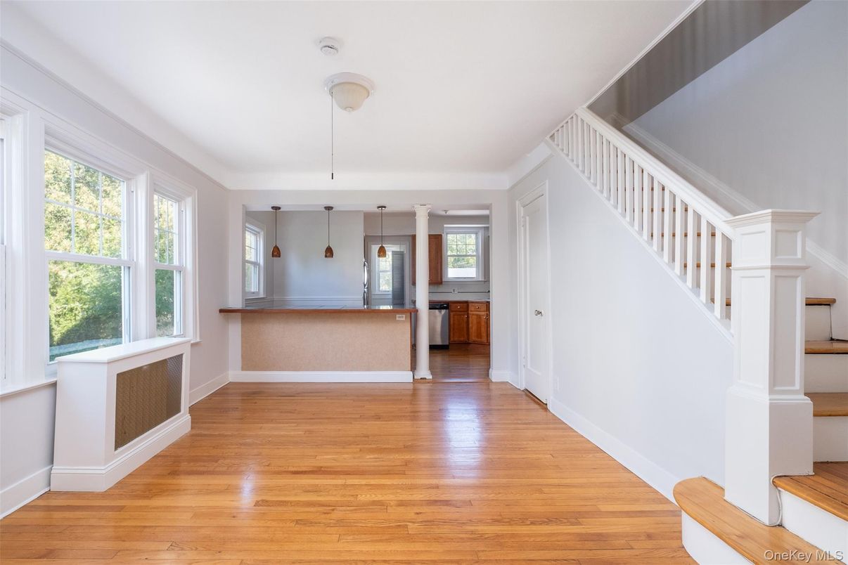 Interior, Kitchen, Pendant Lights, Wood Texture Flooring