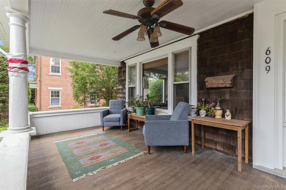 Exterior, Wood Texture Flooring