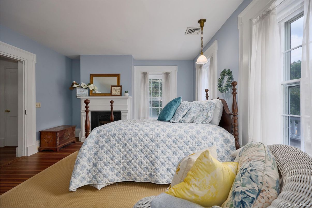 Bedroom, Fireplace, Interior, Pendant Lights, Wood Texture Flooring