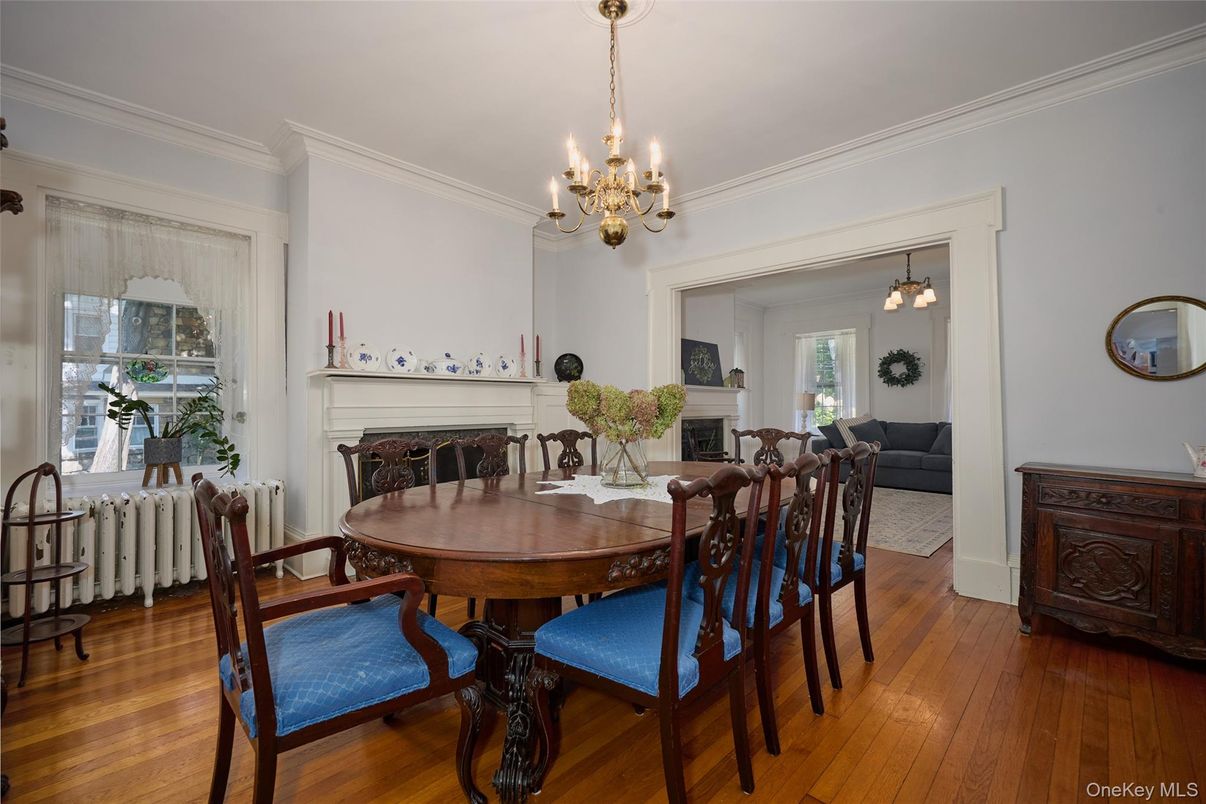 Chandelier, Dining room, Fireplace, Interior, Wood Texture Flooring