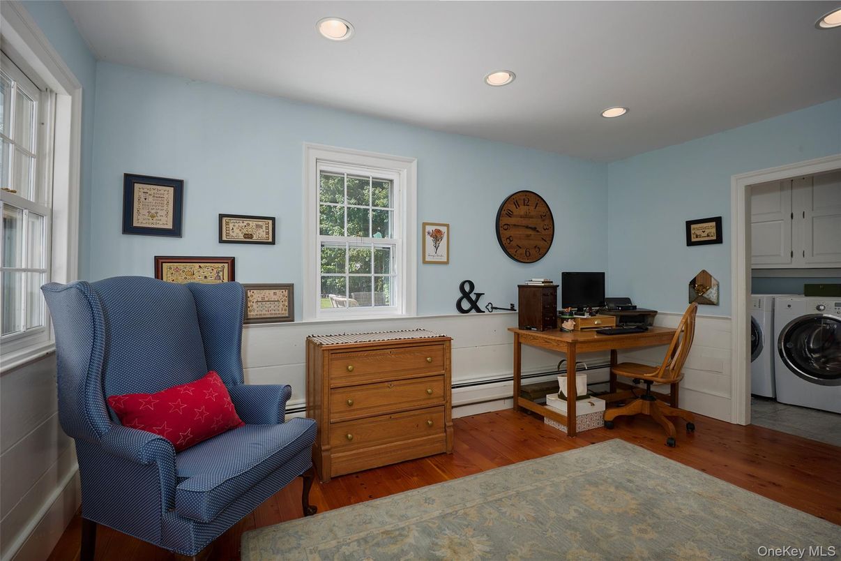 Home Office, Interior, Recessed Lighting, Washer, Wood Texture Flooring