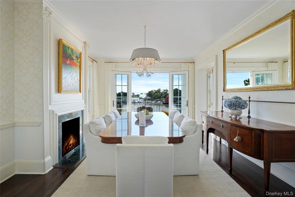 Chandelier, Dining room, Fireplace, Interior, Wood Texture Flooring