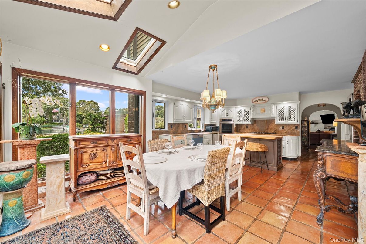 Chandelier, Dining room, Interior, Kitchen, Pendant Lights, Recessed Lighting