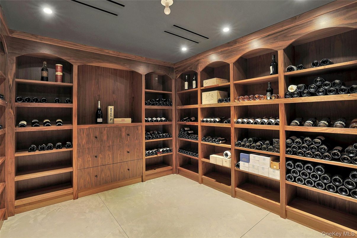 Interior, Recessed Lighting, Wine Storage