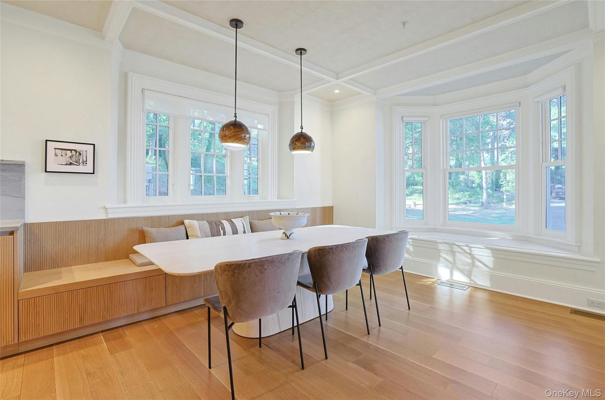 Dining room, Interior, Pendant Lights, Recessed Lighting, Wood Texture Flooring