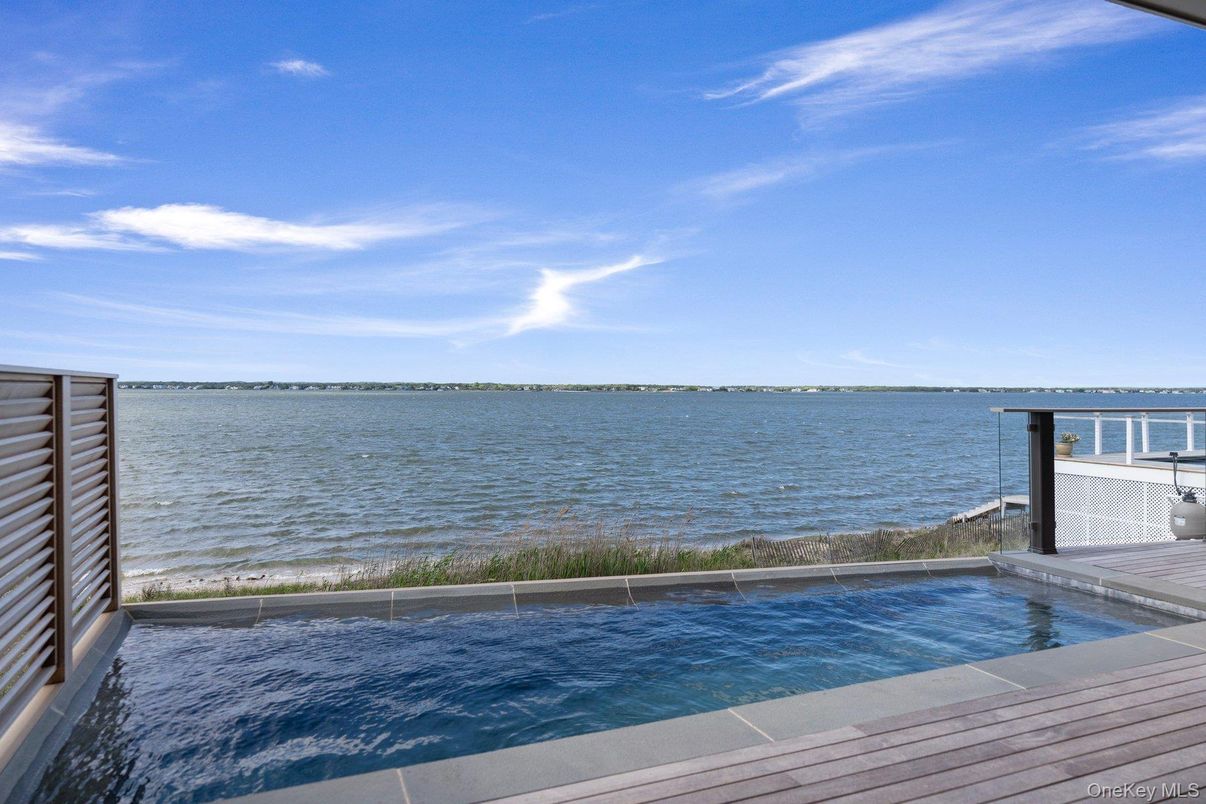 Exterior, Pool, Water